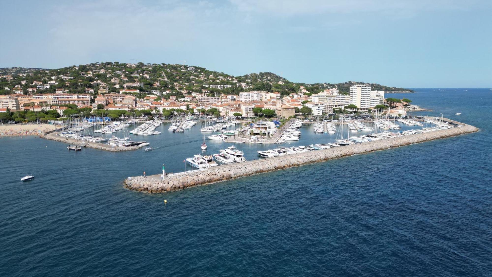 Lovely Apartment In Sainte Maxime المظهر الخارجي الصورة